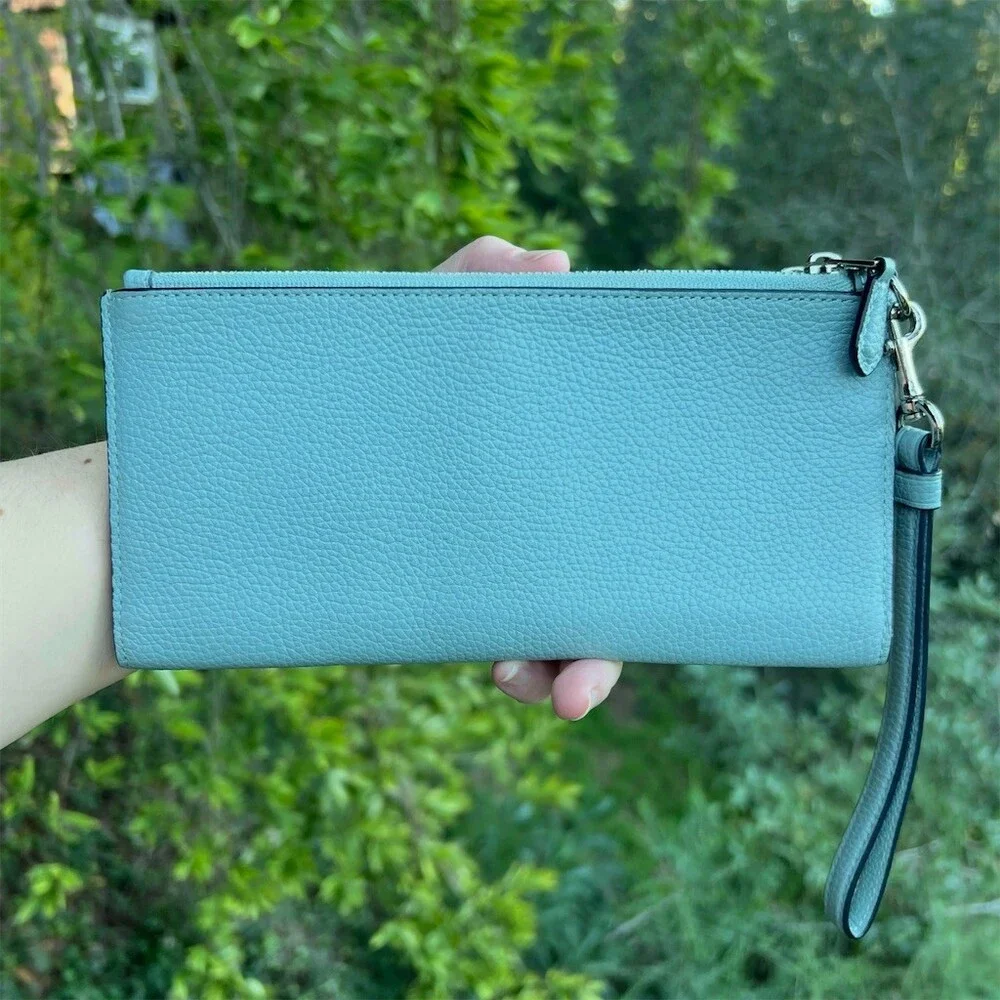 COACH Blue Pebble Leather Wristet Clutch Wallet with Silver Hardware AUTHENTIC - Picture 2 of 9